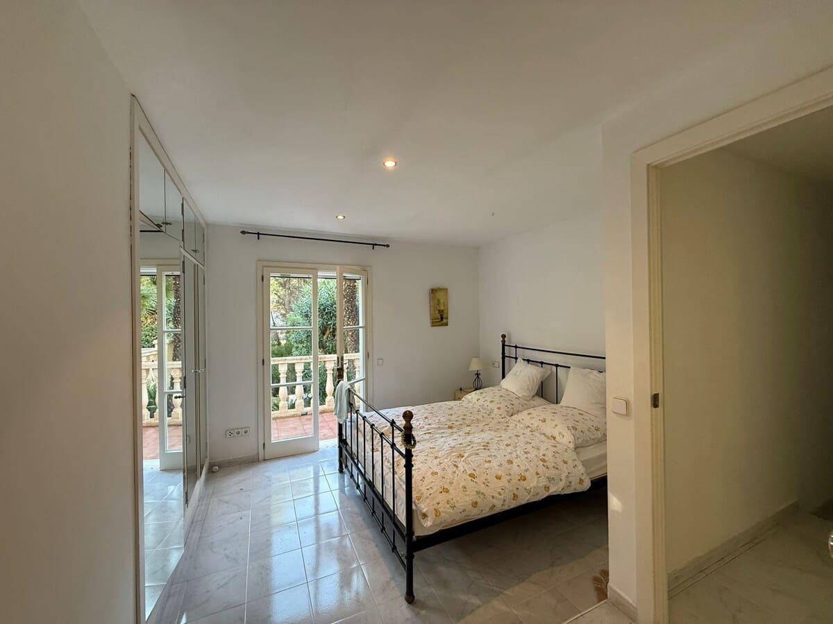 3 bedroom Villa for sale in Costa de la Calma with pool garage - € 1,200,000 (Ref: 9436398)