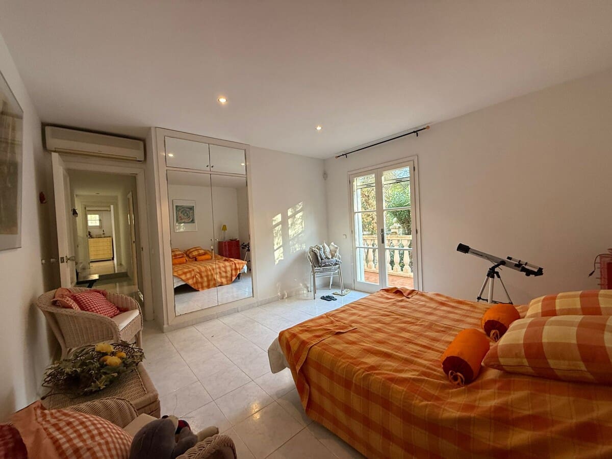 3 bedroom Villa for sale in Costa de la Calma with pool garage - € 1,200,000 (Ref: 9436398)