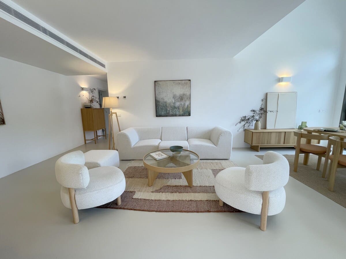 4 bedroom Villa for sale in Santa Ponsa with pool garage - € 2,950,000 (Ref: 9436399)