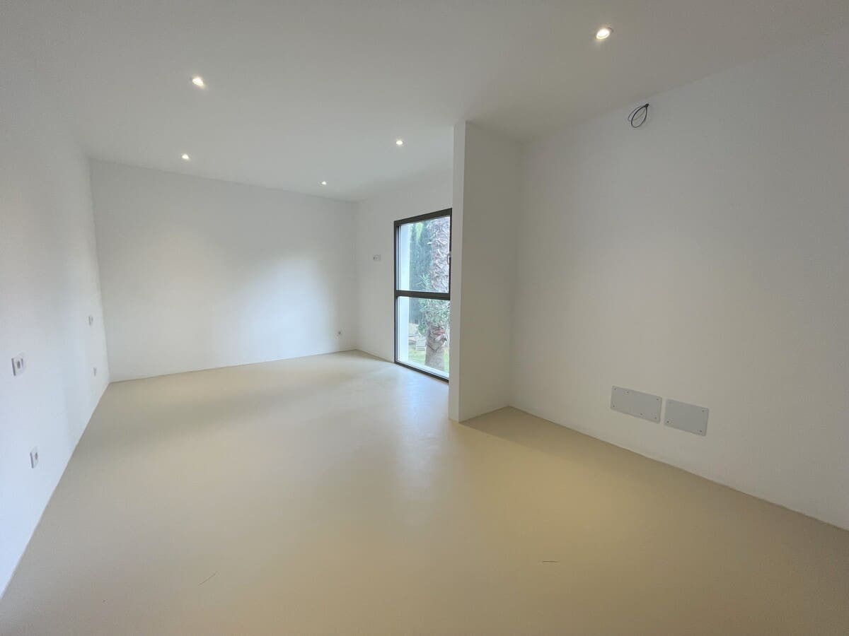 4 bedroom Villa for sale in Santa Ponsa with pool garage - € 2,950,000 (Ref: 9436399)