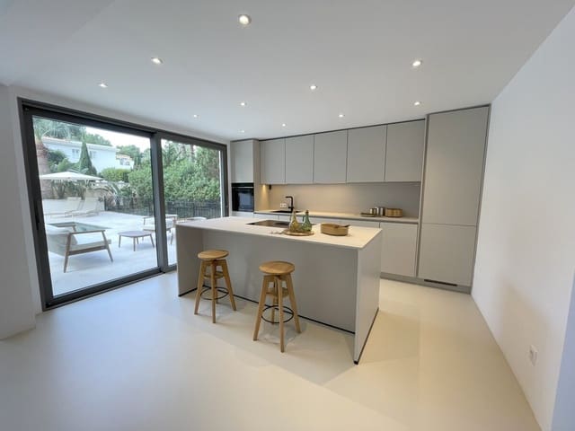 4 sypialnia Willa na sprzedaż w Santa Ponsa, Calvià z basenem garażem - 2 950 000 € (Ref: 9436399)