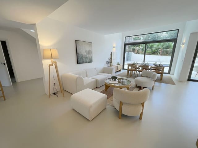 4 sypialnia Willa na sprzedaż w Santa Ponsa, Calvià z basenem garażem - 2 950 000 € (Ref: 9436399)