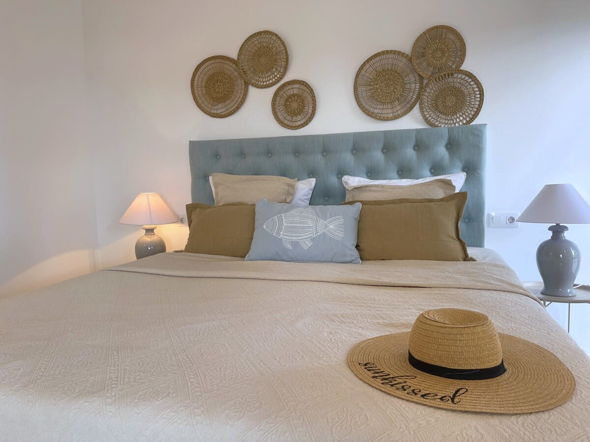 4 bedroom Villa for sale in Santa Ponsa with pool garage - € 2,950,000 (Ref: 9436399)