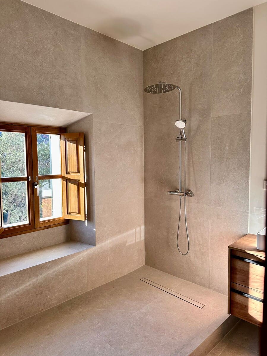 6 sypialnia Willa na sprzedaż w Genova z basenem garażem - 6 950 000 € (Ref: 9436400)