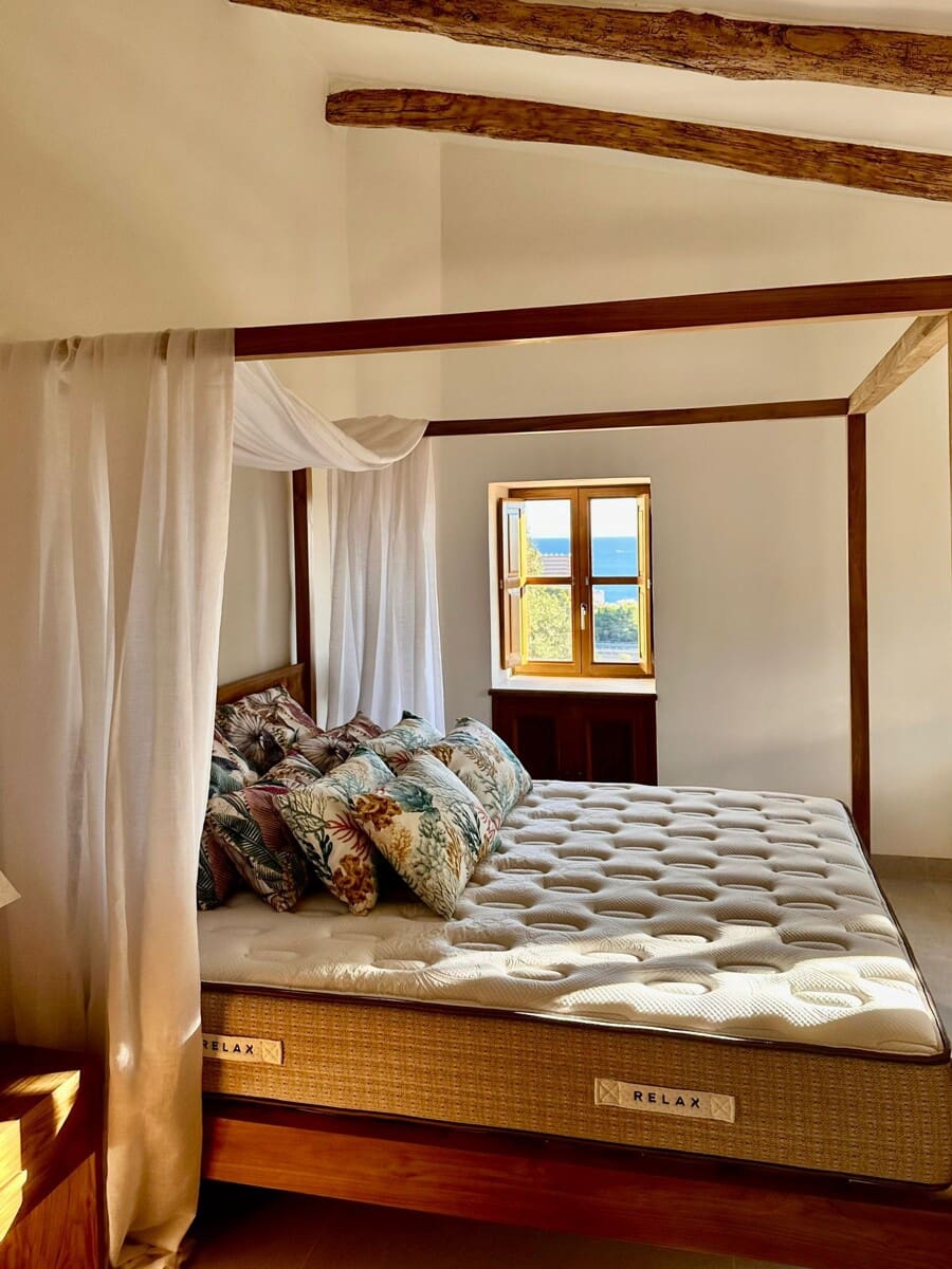 6 sypialnia Willa na sprzedaż w Genova z basenem garażem - 6 950 000 € (Ref: 9436400)