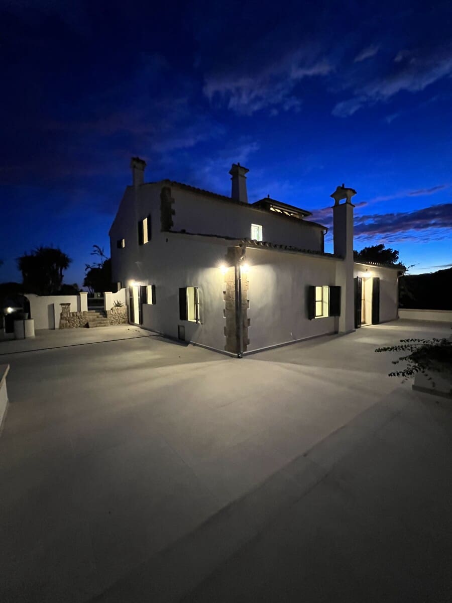 6 sypialnia Willa na sprzedaż w Genova z basenem garażem - 6 950 000 € (Ref: 9436400)