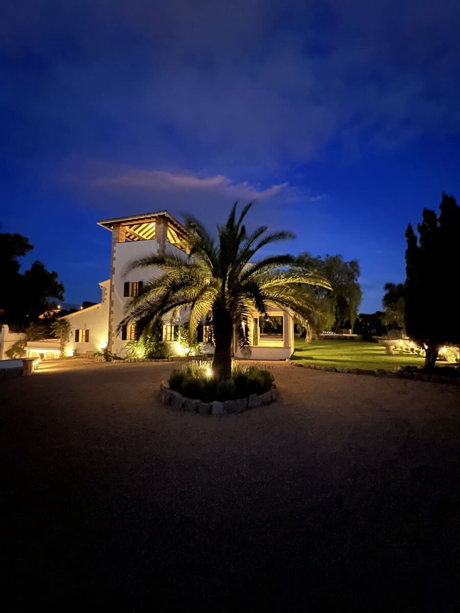 6 sypialnia Willa na sprzedaż w Genova z basenem garażem - 6 950 000 € (Ref: 9436400)