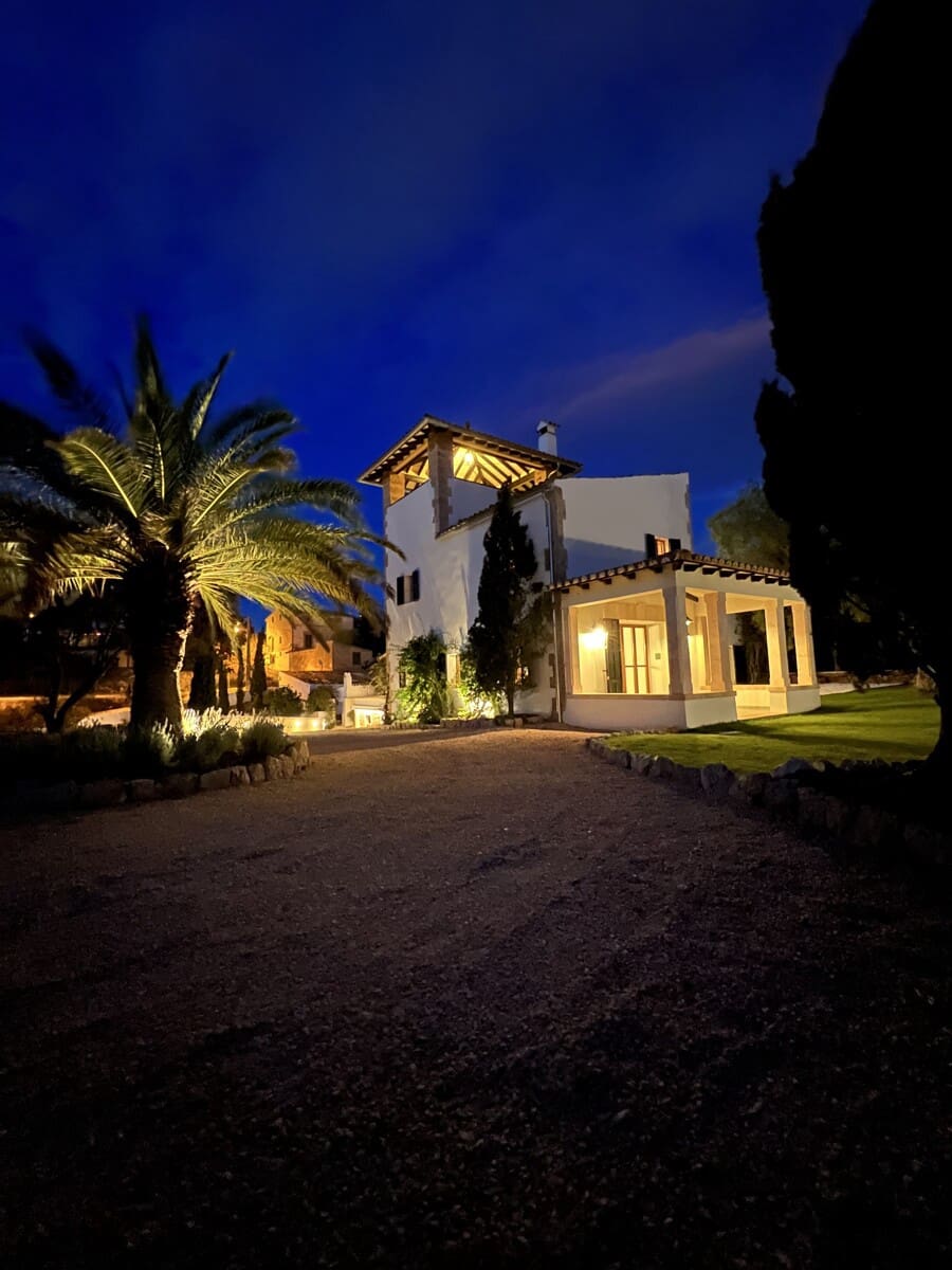 6 sypialnia Willa na sprzedaż w Genova z basenem garażem - 6 950 000 € (Ref: 9436400)