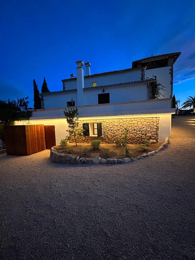 6 sypialnia Willa na sprzedaż w Genova z basenem garażem - 6 950 000 € (Ref: 9436400)