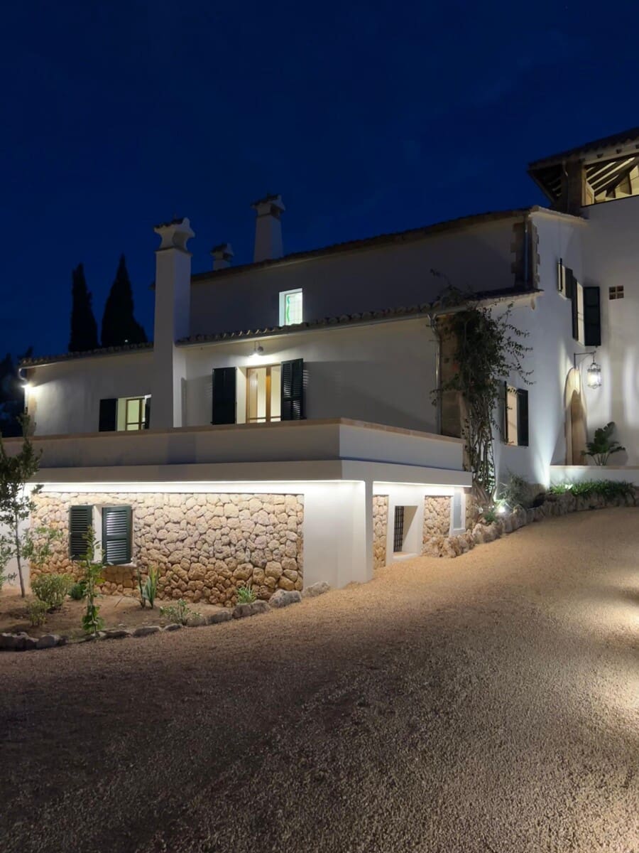 6 sypialnia Willa na sprzedaż w Genova z basenem garażem - 6 950 000 € (Ref: 9436400)