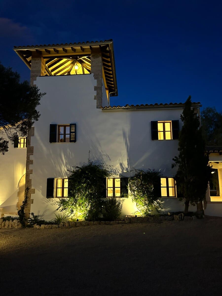 6 sypialnia Willa na sprzedaż w Genova z basenem garażem - 6 950 000 € (Ref: 9436400)