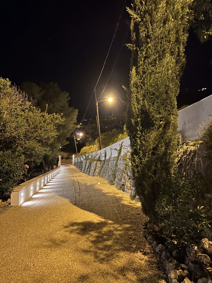 6 sypialnia Willa na sprzedaż w Genova z basenem garażem - 6 950 000 € (Ref: 9436400)