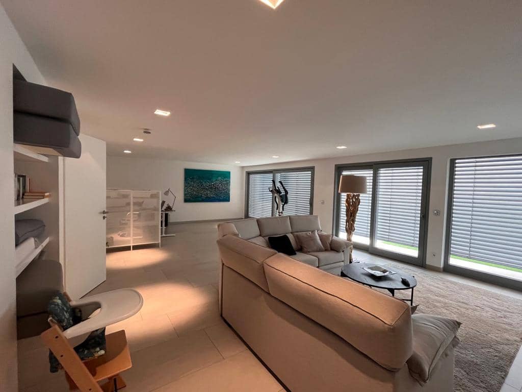 4 bedroom Villa for sale in Santa Ponsa with pool garage - € 5,900,000 (Ref: 9439046)