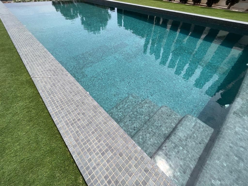 4 bedroom Villa for sale in Santa Ponsa with pool garage - € 5,900,000 (Ref: 9439046)