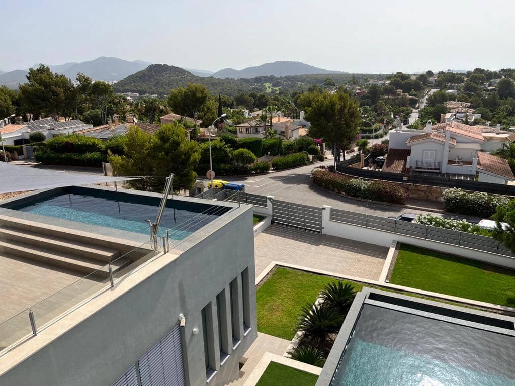 4 bedroom Villa for sale in Santa Ponsa with pool garage - € 5,900,000 (Ref: 9439046)