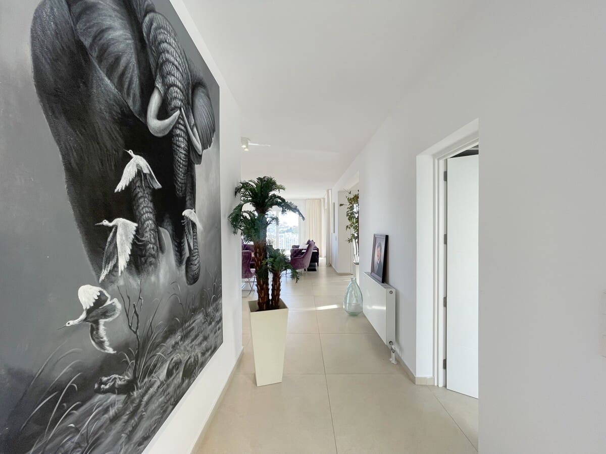 6 soverom Villa til salgs i Palmanova med svømmebasseng - € 3 950 000 (Ref: 9451553)