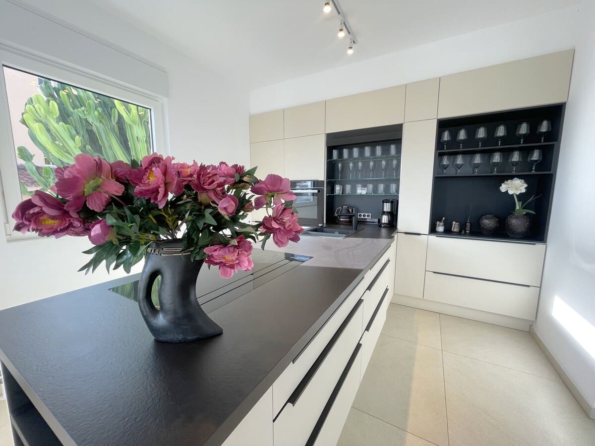 6 soverom Villa til salgs i Palmanova med svømmebasseng - € 3 950 000 (Ref: 9451553)