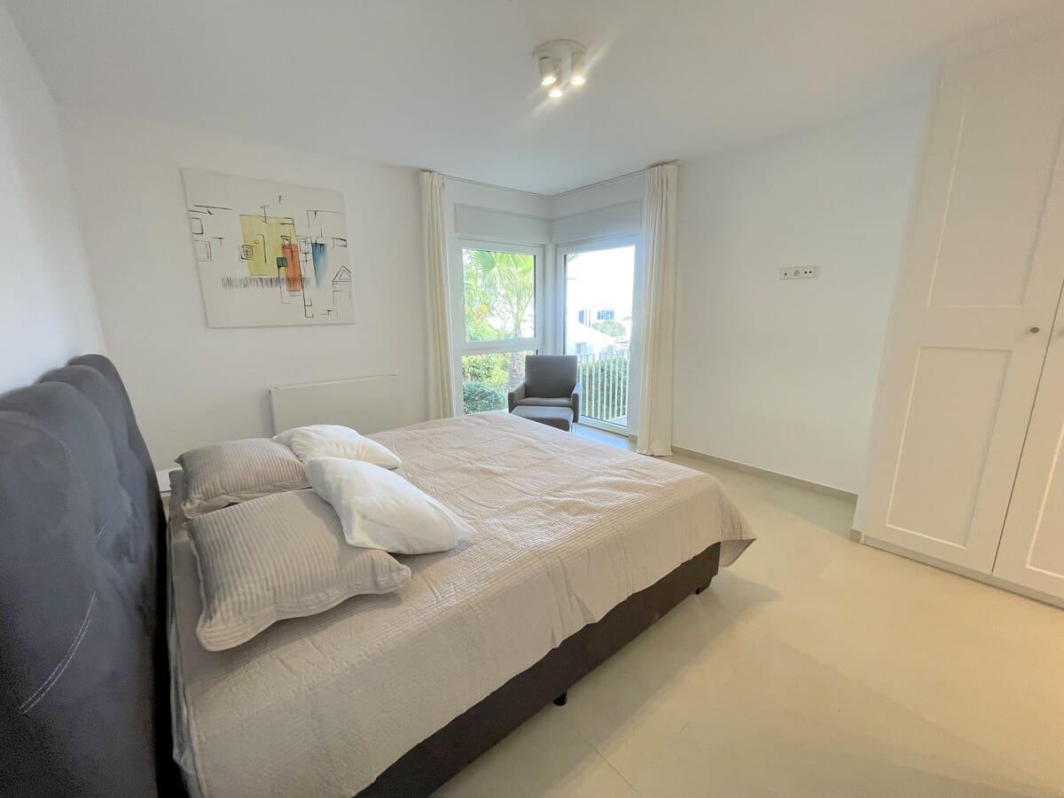 6 soverom Villa til salgs i Palmanova med svømmebasseng - € 3 950 000 (Ref: 9451553)