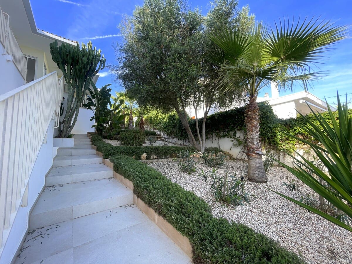 6 soverom Villa til salgs i Palmanova med svømmebasseng - € 3 950 000 (Ref: 9451553)