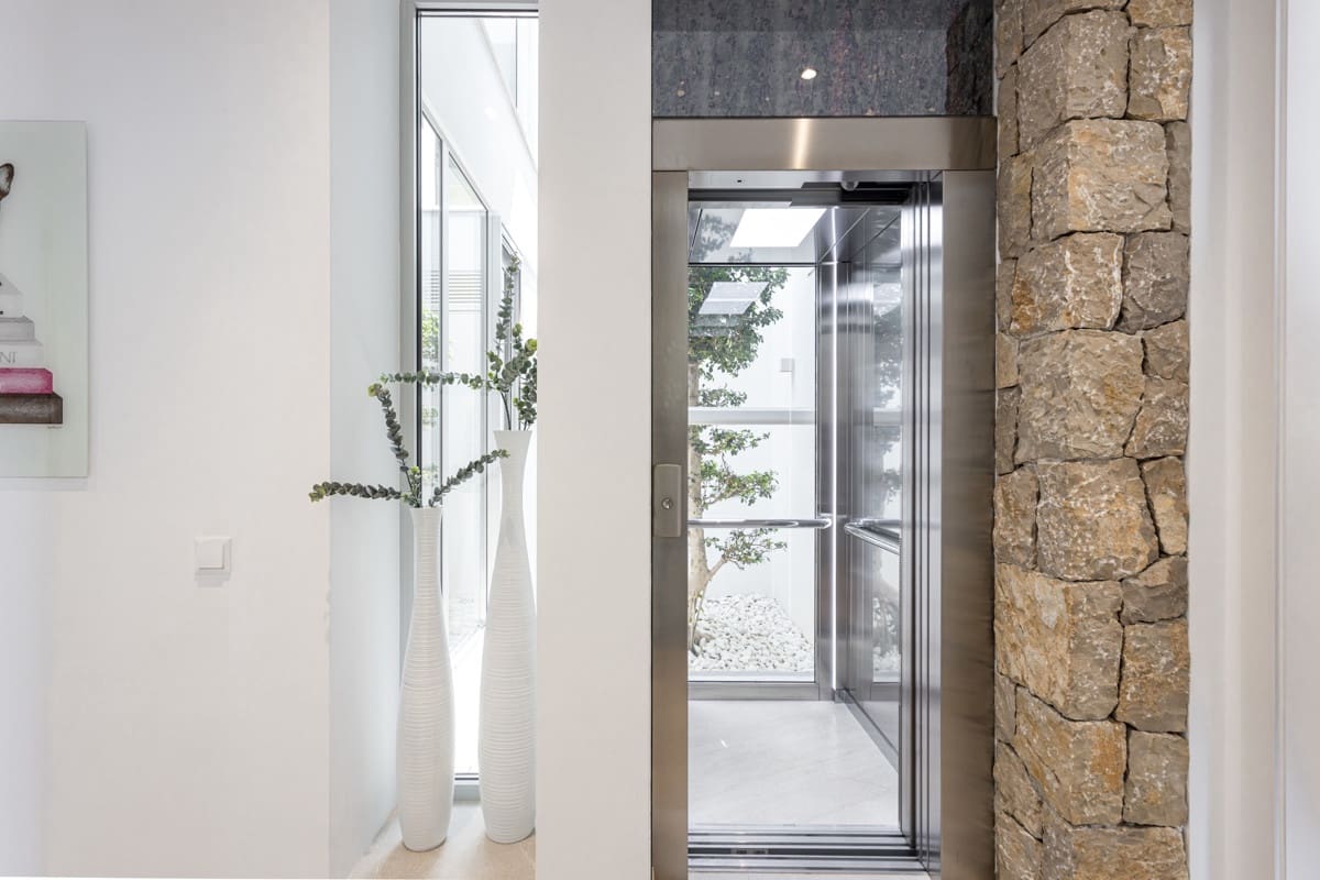 3 bedroom Villa for sale in Santa Ponsa with pool garage - € 4,250,000 (Ref: 9488011)