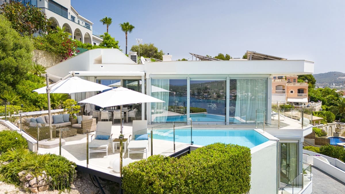 3 bedroom Villa for sale in Santa Ponsa with pool garage - € 4,250,000 (Ref: 9488011)
