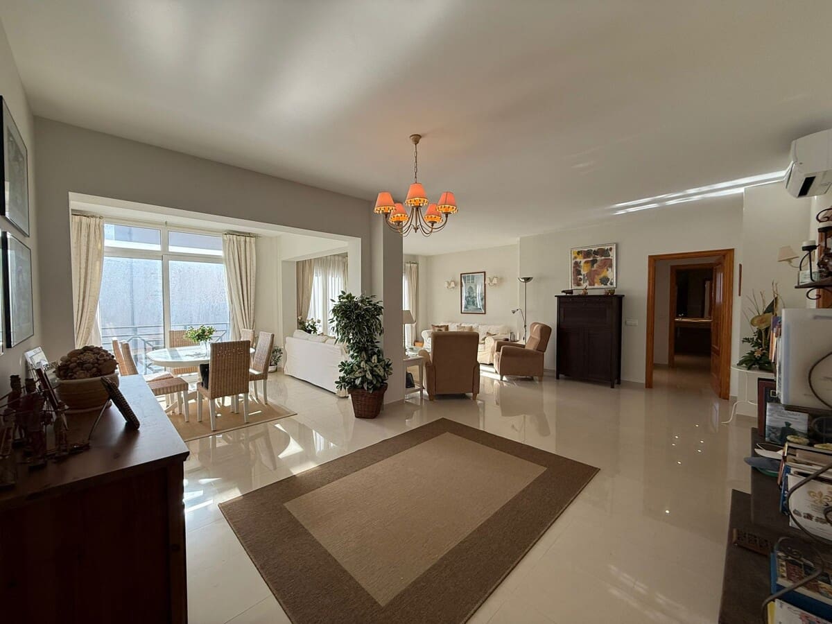 3 chambre Appartement à vendre à Santa Ponsa avec garage - 840 000 € (Ref: 9493882)