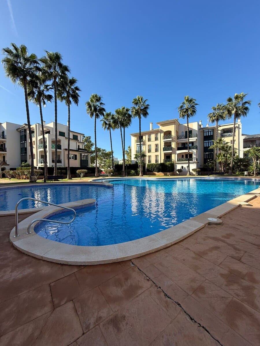 3 chambre Appartement à vendre à Santa Ponsa avec garage - 840 000 € (Ref: 9493882)