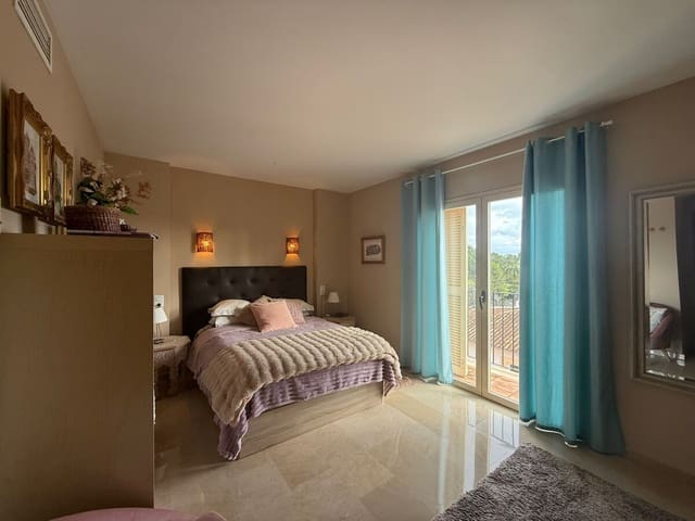 Ático de 3 habitaciones en Santa Ponsa, Calvià en venta con piscina garaje - 1.640.000 € (Ref: 9535385)