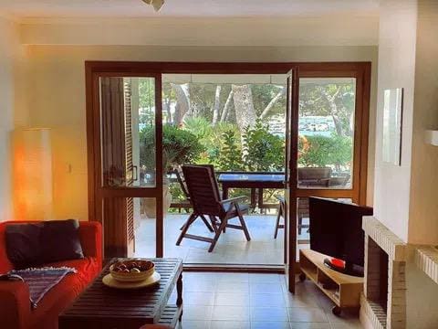 3 slaapkamer Flat te koop in Portocolom met zwembad garage - € 530.000 (Ref: 9550340)