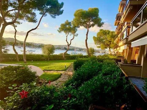 3 slaapkamer Flat te koop in Portocolom met zwembad garage - € 530.000 (Ref: 9550340)