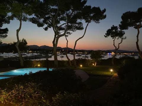 3 slaapkamer Flat te koop in Portocolom met zwembad garage - € 530.000 (Ref: 9550340)