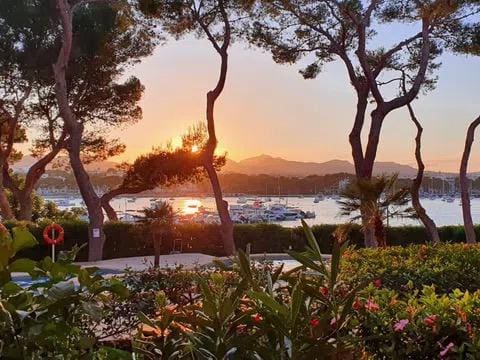 3 slaapkamer Flat te koop in Portocolom met zwembad garage - € 530.000 (Ref: 9550340)