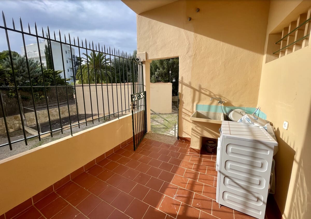 Maison de Ville de 3 chambres à louer à Torrenova - 3 200 € (Ref: 9613914)
