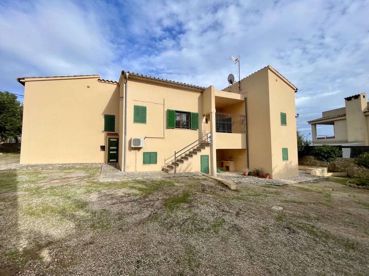 Maison de Ville de 3 chambres à louer à Torrenova - 3 200 € (Ref: 9613914)