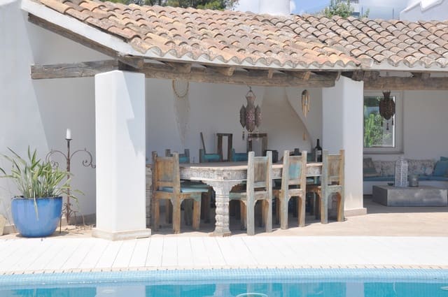 Chalet de 4 habitaciones en Sol de Mallorca, Calvià en venta con garaje - 2.975.000 € (Ref: 9645875)