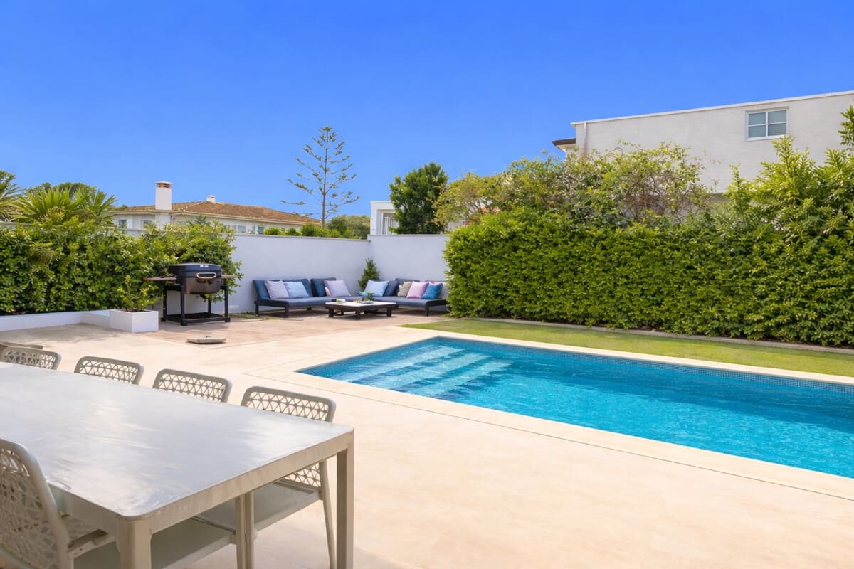 3 bedroom Villa for sale in Santa Ponsa with pool garage - € 2,350,000 (Ref: 9694308)