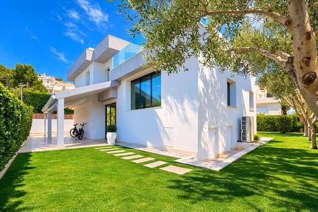 3 bedroom Villa for sale in Santa Ponsa, Calvià with pool garage - € 2,350,000 (Ref: 9694308)