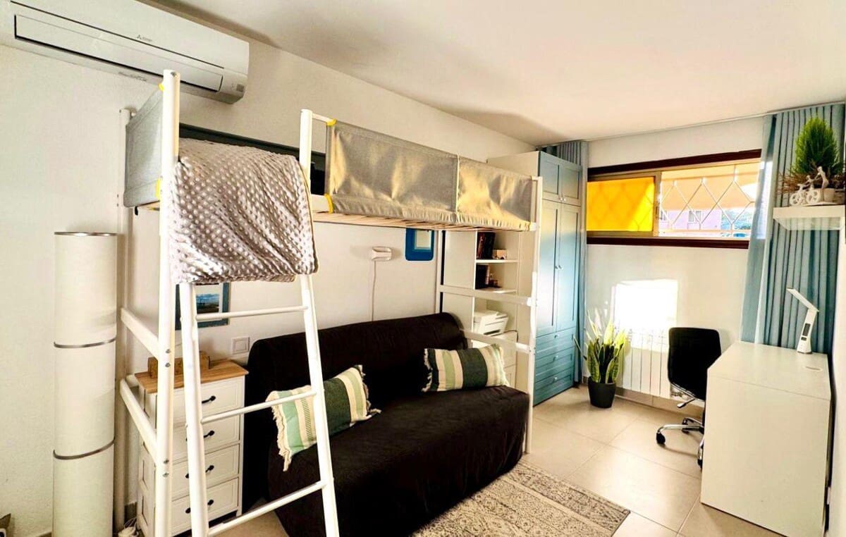 Piso de 2 habitaciones en Cala Vinyes / Cala Vinyas / Cala Viñas en venta con piscina garaje - 650.000 € (Ref: 9694522)