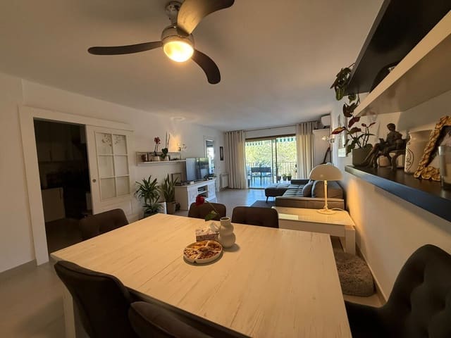 Piso de 2 habitaciones en Cala Vinyes / Cala Vinyas / Cala Viñas, Calvià en venta con piscina garaje - 650.000 € (Ref: 9694522)