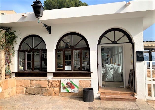 2 bedroom Penthouse for sale in Illetas with pool garage - € 945,000 (Ref: 9734128)