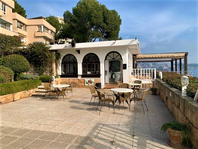 2 bedroom Penthouse for sale in Illetas with pool garage - € 945,000 (Ref: 9734128)