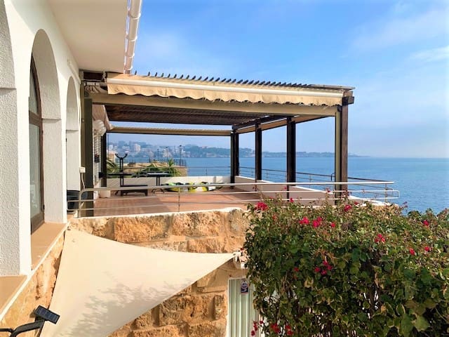 2 bedroom Penthouse for sale in Illetas with pool garage - € 945,000 (Ref: 9734128)