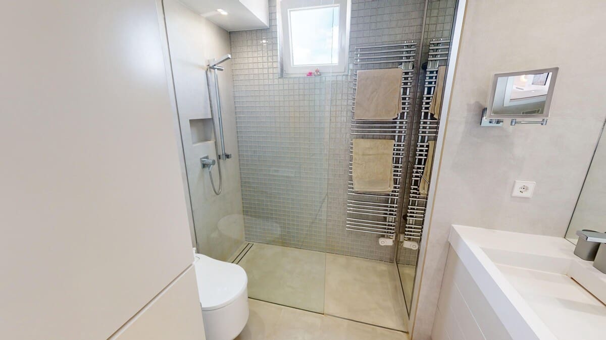 2 bedroom Penthouse for sale in Illetas with pool garage - € 945,000 (Ref: 9734128)