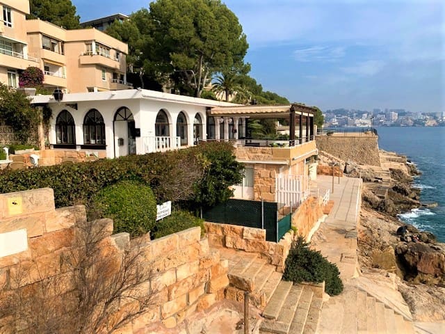 2 bedroom Penthouse for sale in Illetas with pool garage - € 945,000 (Ref: 9734128)