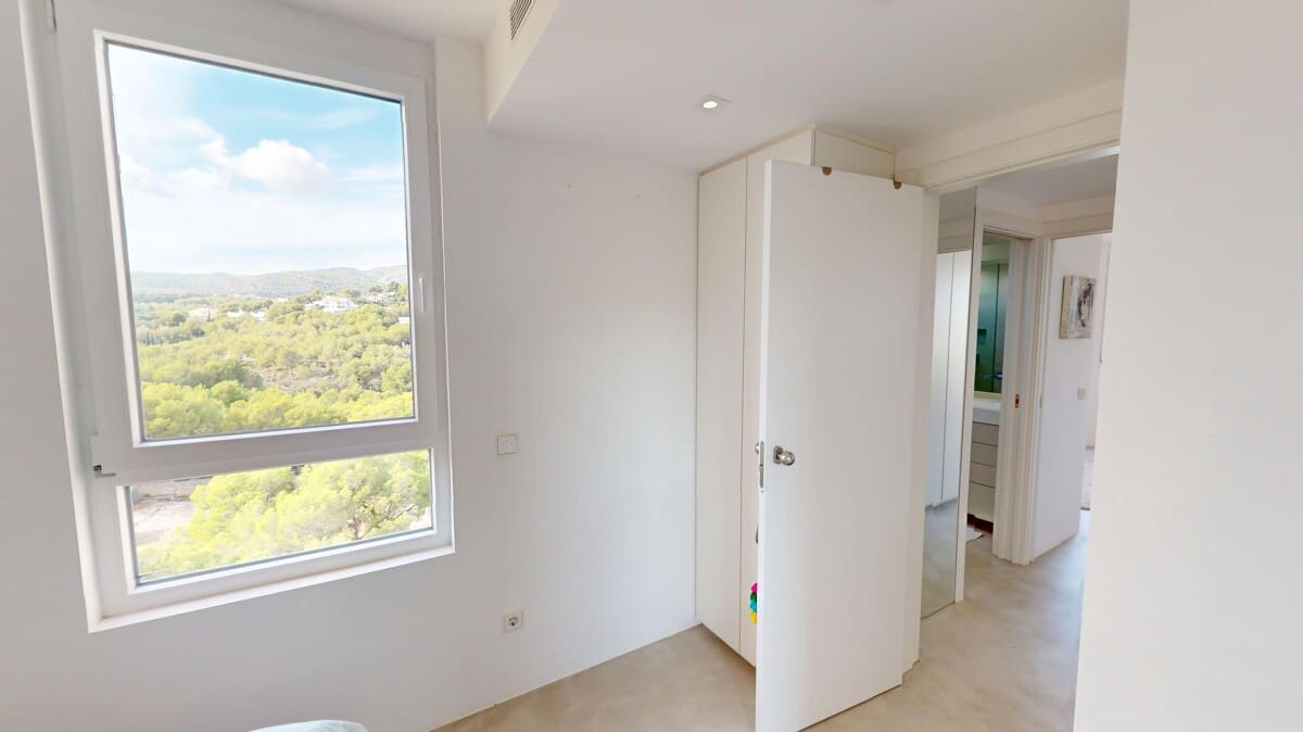 2 bedroom Penthouse for sale in Illetas with pool garage - € 945,000 (Ref: 9734128)