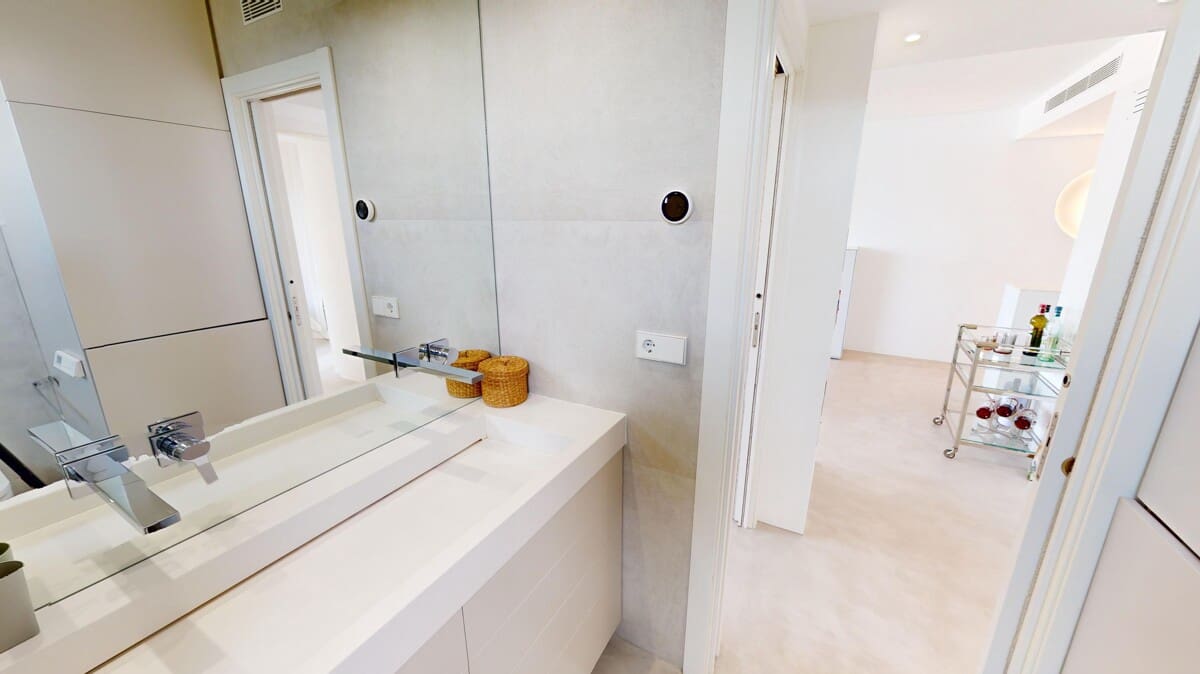 2 bedroom Penthouse for sale in Illetas with pool garage - € 945,000 (Ref: 9734128)