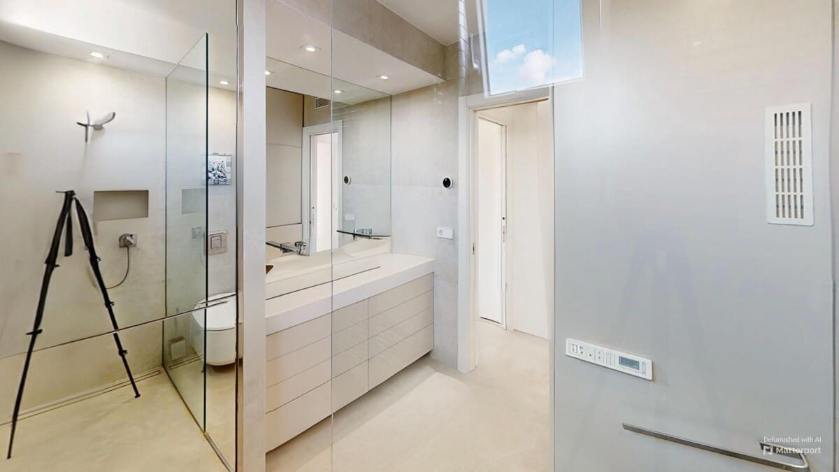 2 bedroom Penthouse for sale in Illetas with pool garage - € 945,000 (Ref: 9734128)