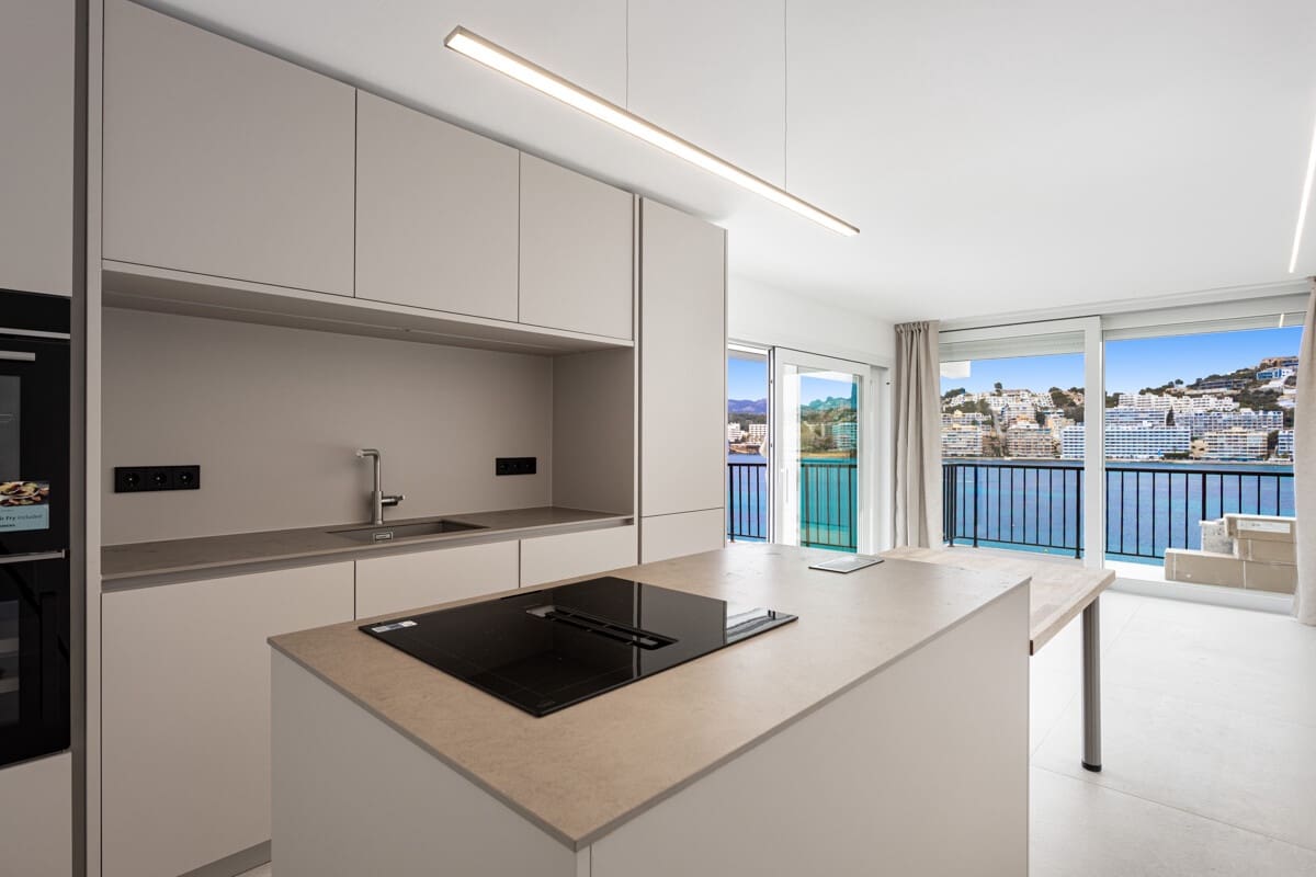 2 soverom Penthouse til salgs i Santa Ponsa med garasje - € 1 750 000 (Ref: 9750958)