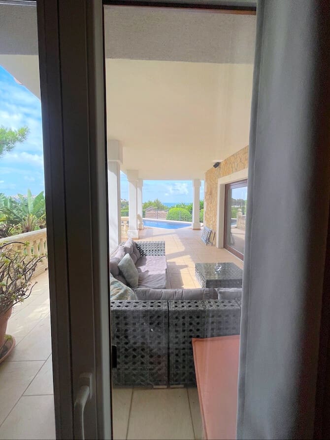 3 quarto Moradia para arrendar em Costa de la Calma com piscina - 5 500 € (Ref: 9755229)