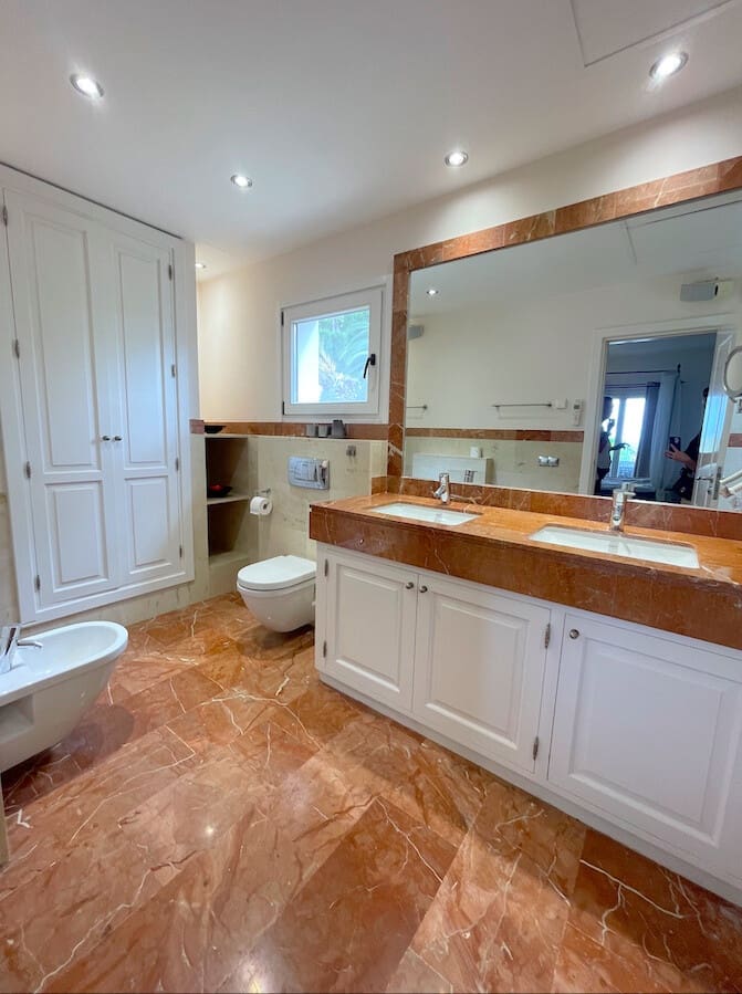 3 quarto Moradia para arrendar em Costa de la Calma com piscina - 5 500 € (Ref: 9755229)